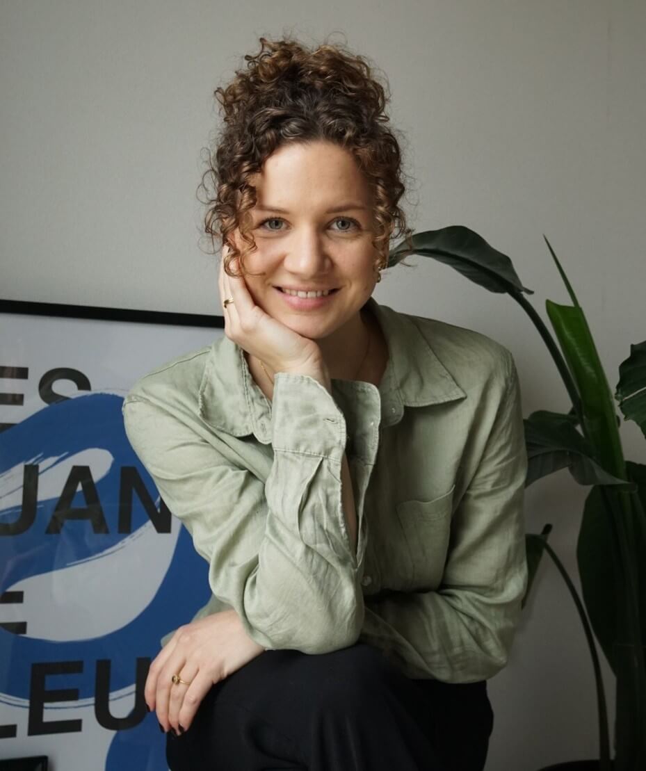 Afbeelding van Evi Beelen, project manager die ondernemers helpt met structuur en efficiëntie